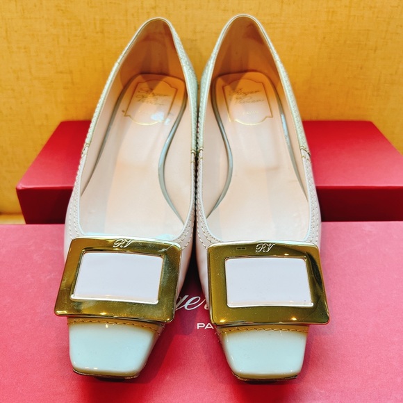 Roger Vivier - Picture 3 of 5